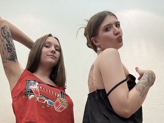 AlicaCaramels ass shows